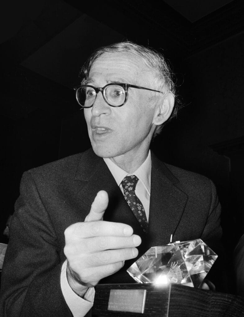 By Bogaerts, Rob / Anefo - [1] Dutch National Archives, The Hague, Fotocollectie Algemeen Nederlands Persbureau (ANEFO), 1945-1989 Bestanddeelnummer 930-2390, CC BY-SA 3.0 nl, https://commons.wikimedia.org/w/index.php?curid=20430211