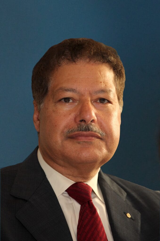 All African Nobel Prize Winners 15 First Egyptian and North African to win a Nobel Prize in Chemistry. Dr. Ahmed Zewail is the 1999 Nobel Prize winner in chemistry, is the Linus Pauling Chair professor of chemistry and professor of physics at the California Institute of Technology, and a statesman who has received international awards for his contributions to science and public life.